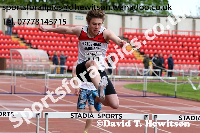 Mens under-17s, North East Track and Field Champs., Gateshead. Photo: David T. Hewitson/Sports for All Pics